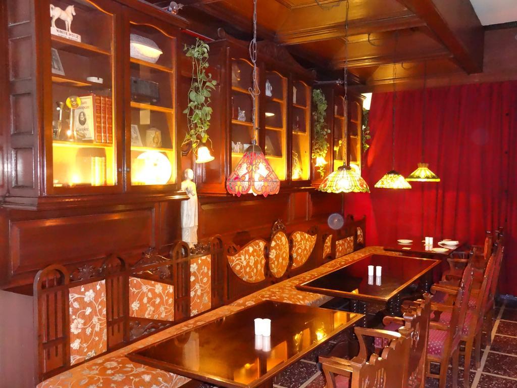 Hotel Broadway Delhi Luaran gambar