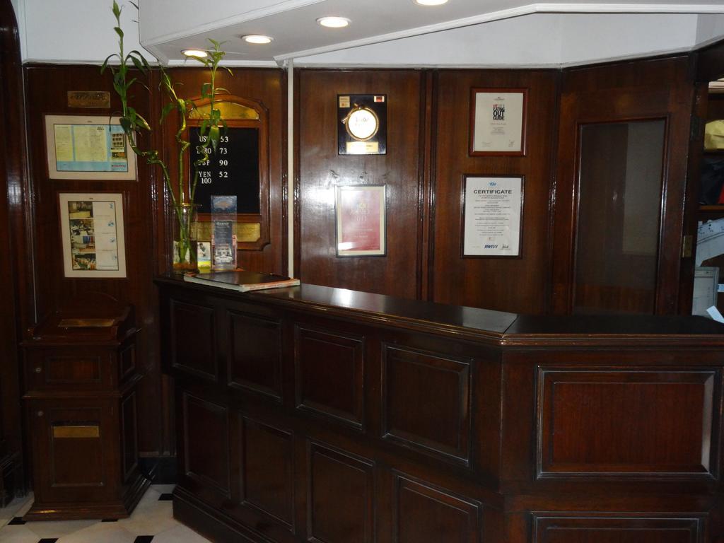 Hotel Broadway Delhi Luaran gambar