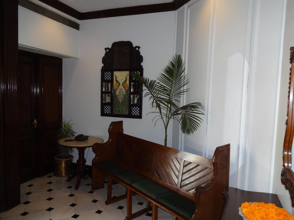 Hotel Broadway Delhi Luaran gambar